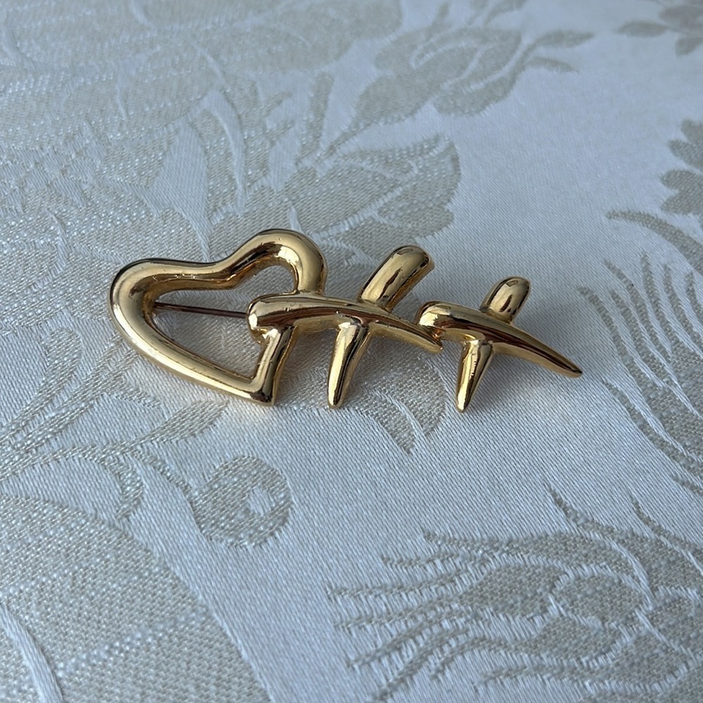 Valentines Day Heart Brooch Vintage AK Heart Brooch